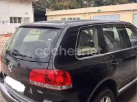 Usado VW Touareg R 174 CV (127 kW) 2006 Negro SUV