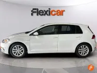 Begagnad VW Golf VII Advance 130 HK (95 kW) 2019 Vit
