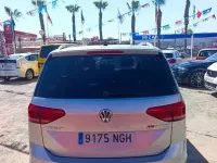 Usado VW Touran Sportline 150 CV (110 kW) 2017 Gris Monovolumen