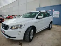 Usado Volvo XC60 R-Design Momentum 150 CV (110 kW) 2017 Blanco SUV