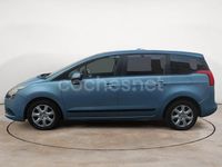 Usado Peugeot 5008 Family 112 CV (82 kW) 2010 Azul Monovolumen