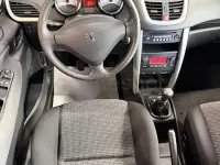 Usado Renault Scénic Dynamique 105 CV (77 kW) 2010 Negro Monovolumen