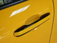 Usado Lexus LBX 136 CV (100 kW) 2025 Amarillo SUV