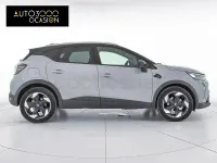 Usado Renault Captur Techno 100 CV (73 kW) 2025 Gris / plata SUV
