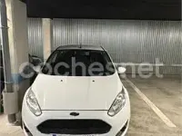 Usado Ford Fiesta Trend 82 CV (60 kW) 2017 Blanco Utilitario