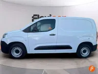 Usado Citroën Berlingo Feel 102 CV (75 kW) 2021 Blanco Monovolumen