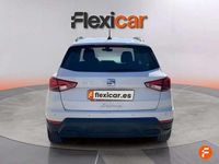 Usado Seat Arona Reference 95 CV (69 kW) 2023 Blanco SUV