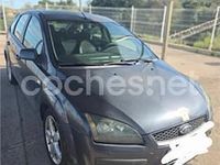 Usado Ford Focus Ghia 115 CV (84 kW) 2005 Negro Berlina