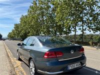 Usado VW Passat Highline 140 CV (102 kW) 2011 Gris / plata Berlina
