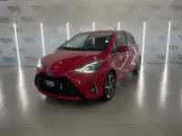 Usado Toyota Yaris Hybrid Active 100 CV (73 kW) 2019 Rojo Utilitario