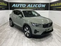 Usado Volvo XC40 Core 211 CV (155 kW) 2023 Verde SUV