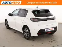Usado Peugeot 208 Allure 101 CV (74 kW) 2023 Blanco Utilitario