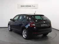 Usado Skoda Rapid Ambition 95 CV (69 kW) 2018 Negro Utilitario