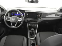Usado VW Polo Life 95 CV (69 kW) 2024 Gris/plata