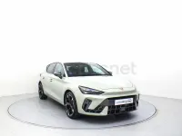 Usado Cupra Leon 204 CV (150 kW) 2025 Azul Berlina
