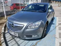 Usado Opel Insignia Selective 130 CV (95 kW) 2012 Gris / plata Berlina