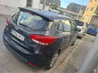 Używany Kia Carens 135 KM (99 kW) 2014 Niebieski Minivan