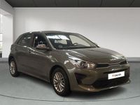 Usado Kia Rio 100 CV (73 kW) 2023 Verde
