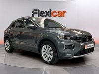 Usado VW T-Roc Advance 116 CV (85 kW) 2021 Gris SUV