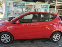 Usado Hyundai i10 GO! 66 CV (48 kW) 2018 Rojo Utilitario