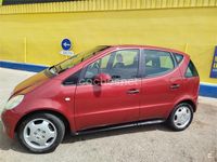 Usado Mercedes A160 Elegance 102 CV (75 kW) 2001 Granate Monovolumen