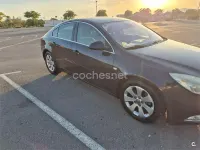 Usado Opel Insignia Edition 130 CV (95 kW) 2010 Negro Berlina