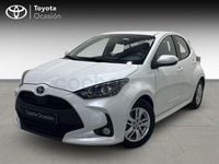 Usado Toyota Yaris Hybrid Active 116 CV (85 kW) 2021 Blanco Berlina