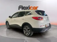 Usado Renault Kadjar Zen 140 CV (102 kW) 2022 Blanco SUV