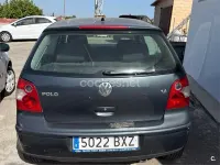 Usado VW Polo Trendline 75 CV (55 kW) 2002 Negro Utilitario