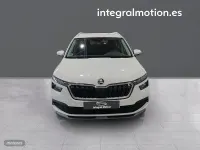 Usado Skoda Kamiq Ambition 110 CV (80 kW) 2021 Blanco SUV