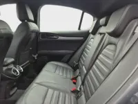 Usado Alfa Romeo Stelvio Veloce 209 CV (153 kW) 2023 Gris / plata SUV