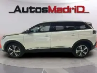 Usado Peugeot 5008 Allure 131 CV (96 kW) 2022 Blanco SUV
