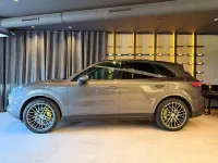 Usado Porsche Cayenne E-Hybrid 462 CV (339 kW) 2021 Gris SUV
