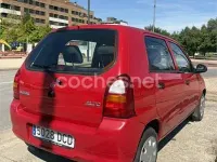 Usado Suzuki Alto 63 CV (46 kW) 2004 Rojo Utilitario