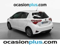 Usado Toyota Yaris Hybrid Active 99 CV (72 kW) 2018 Blanco Utilitario