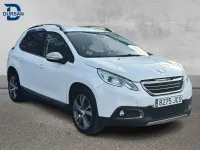 Usado Peugeot 2008 Allure 92 CV (67 kW) 2015 Blanco SUV