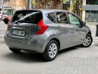 Usado Nissan Note Acenta 90 CV (66 kW) 2016 Gris Utilitario
