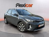 Usado Kia Stonic 84 CV (61 kW) 2022 Gris SUV
