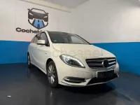 Usado Mercedes B180 122 CV (89 kW) 2013 Blanco Utilitario