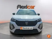 Usado Peugeot 2008 Active 100 CV (73 kW) 2023 Blanco SUV