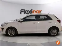 Usado Kia Rio 84 CV (61 kW) 2021 Blanco Utilitario