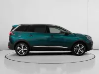 Usado Peugeot 5008 Allure 120 CV (88 kW) 2018 Verde SUV