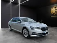 Usado Skoda Superb Style 150 CV (110 kW) 2022 Gris / plata Familiar