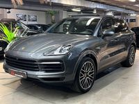 Usado Porsche Cayenne 462 CV (339 kW) 2021 Gris / plata SUV
