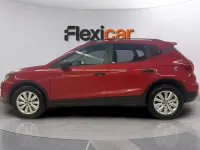Usado Seat Arona Reference 95 CV (69 kW) 2021 Rojo SUV