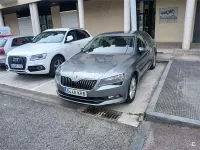 Usado Skoda Superb Active 150 CV (110 kW) 2018 Gris / plata Berlina