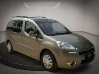 Usado Peugeot Partner Tepee Active 115 CV (84 kW) 2013 Gris / plata Monovolumen