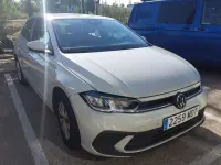 Usado VW Polo Life 95 CV (69 kW) 2023 Plateado Utilitario