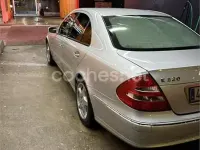 Usado Mercedes E320 Classic 224 CV (164 kW) 2003 Gris / plata Berlina