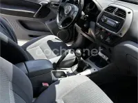 Usado Toyota RAV4 Luna 150 CV (110 kW) 2003 Gris / plata SUV
